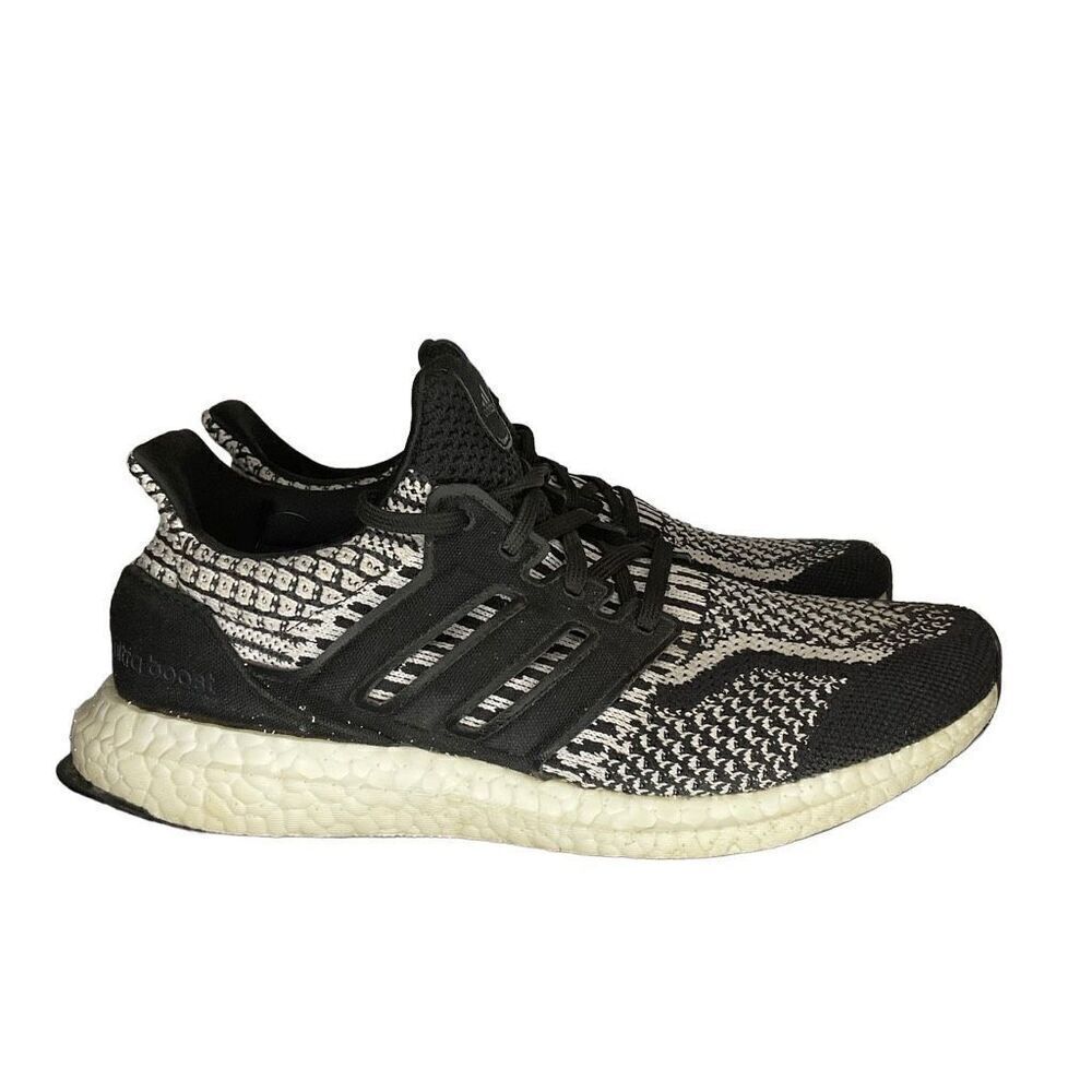 Adidas UltraBoost 5.0 DNA Womens Size 6.5 Oreo Black White Running Shoes FZ1850